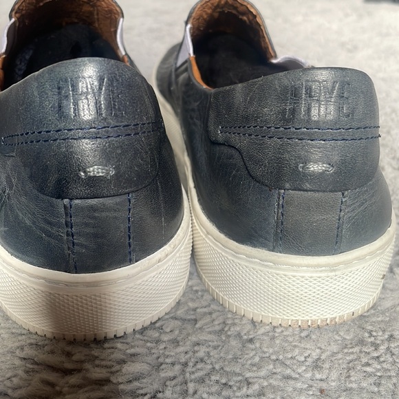 10.5 Frye slip on loafers - Picture 7 of 9